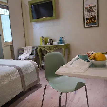 Bed & Breakfast Cantoni 4*